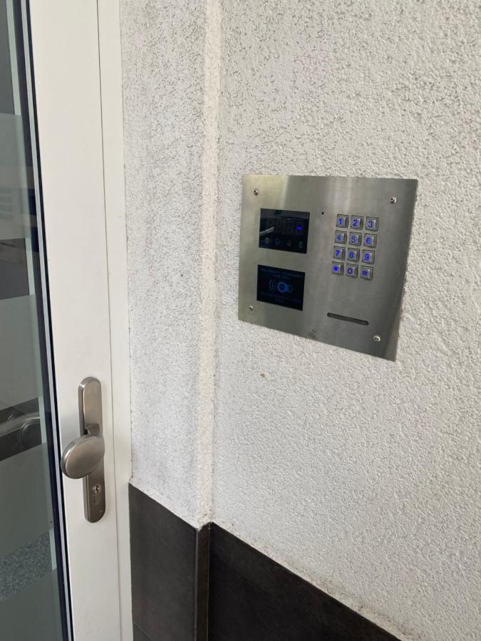 Apartament Przy Parku Z Duzym Tarasem ,Prywatny Parking Lejlighed Świnoujście  Eksteriør billede